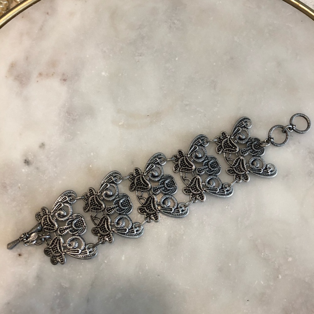 Vintage Ornate Design Bracelet - Picture 9 of 9